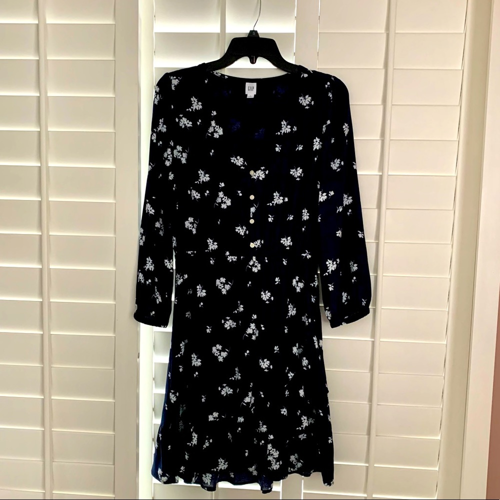 Gap brand dress. Worn only once!